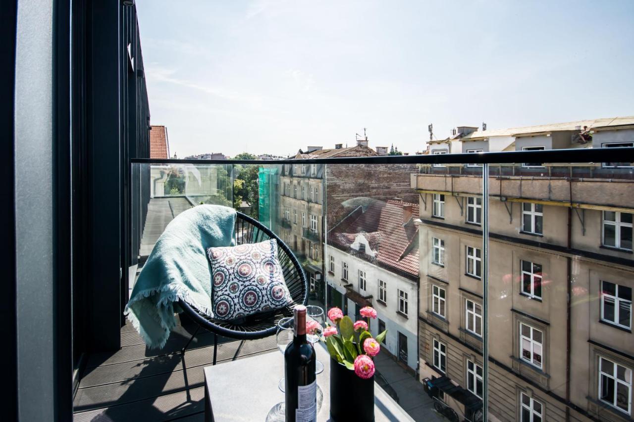 Central Balcony Apartment - Window On Cracow Краків Екстер'єр фото